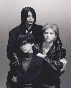 LET ME KNOW 1stアルバム「Still Romance」発売記念ミニライブ＆特典会
