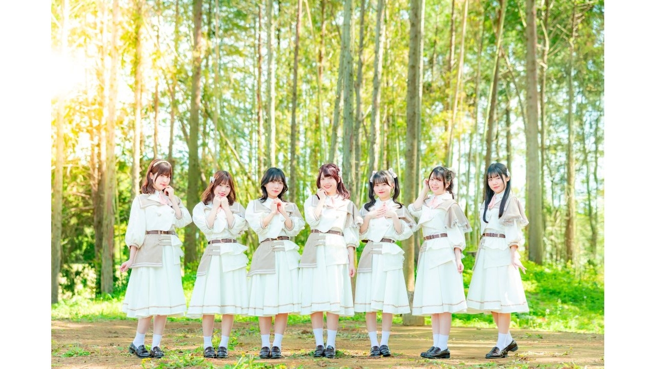 「限りなく白く」リリースイベント、有明ガーデンで開催！ミニライブ＆特典会